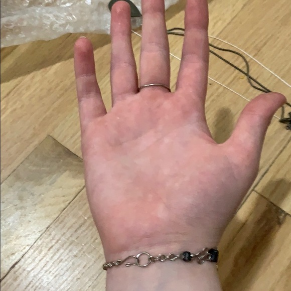 Jewelry - Picture 2 of 3